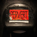 Andris : Pervert